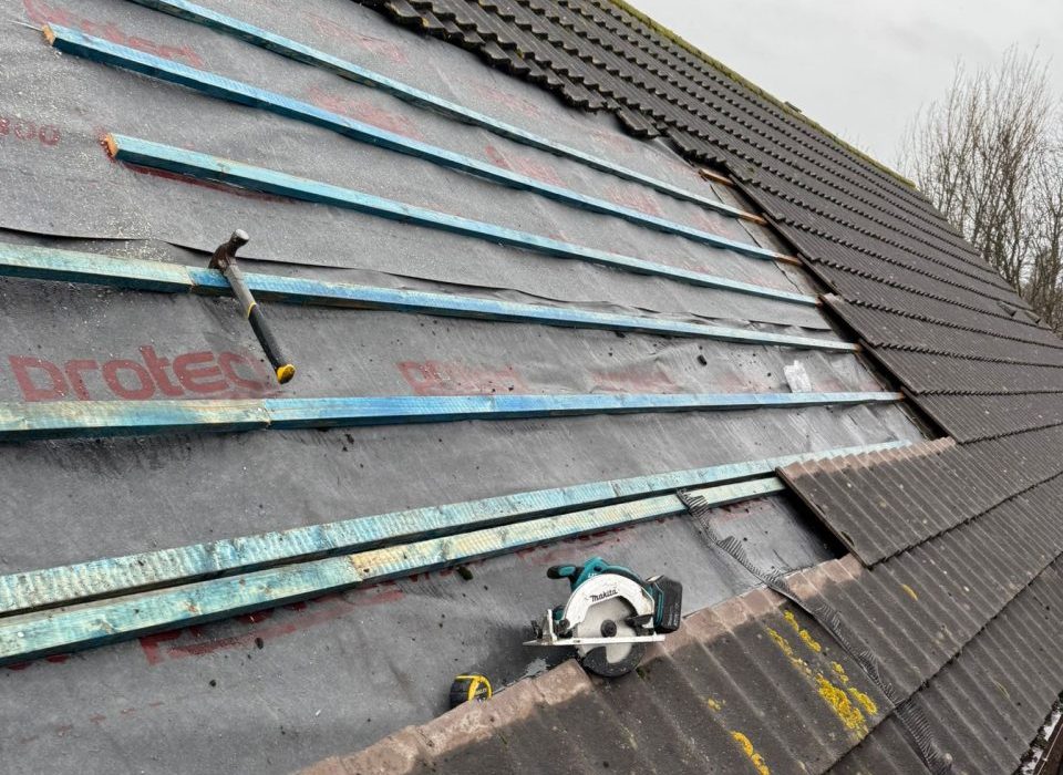 roof leaks repaired valley tiles felt wick st lawrence